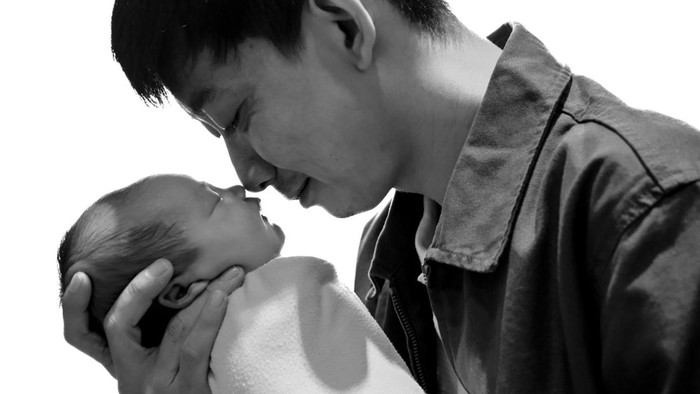 Selamat! Komika Yono Bakrie Resmi Jadi Ayah, Sambut Kelahiran Anak Pertama